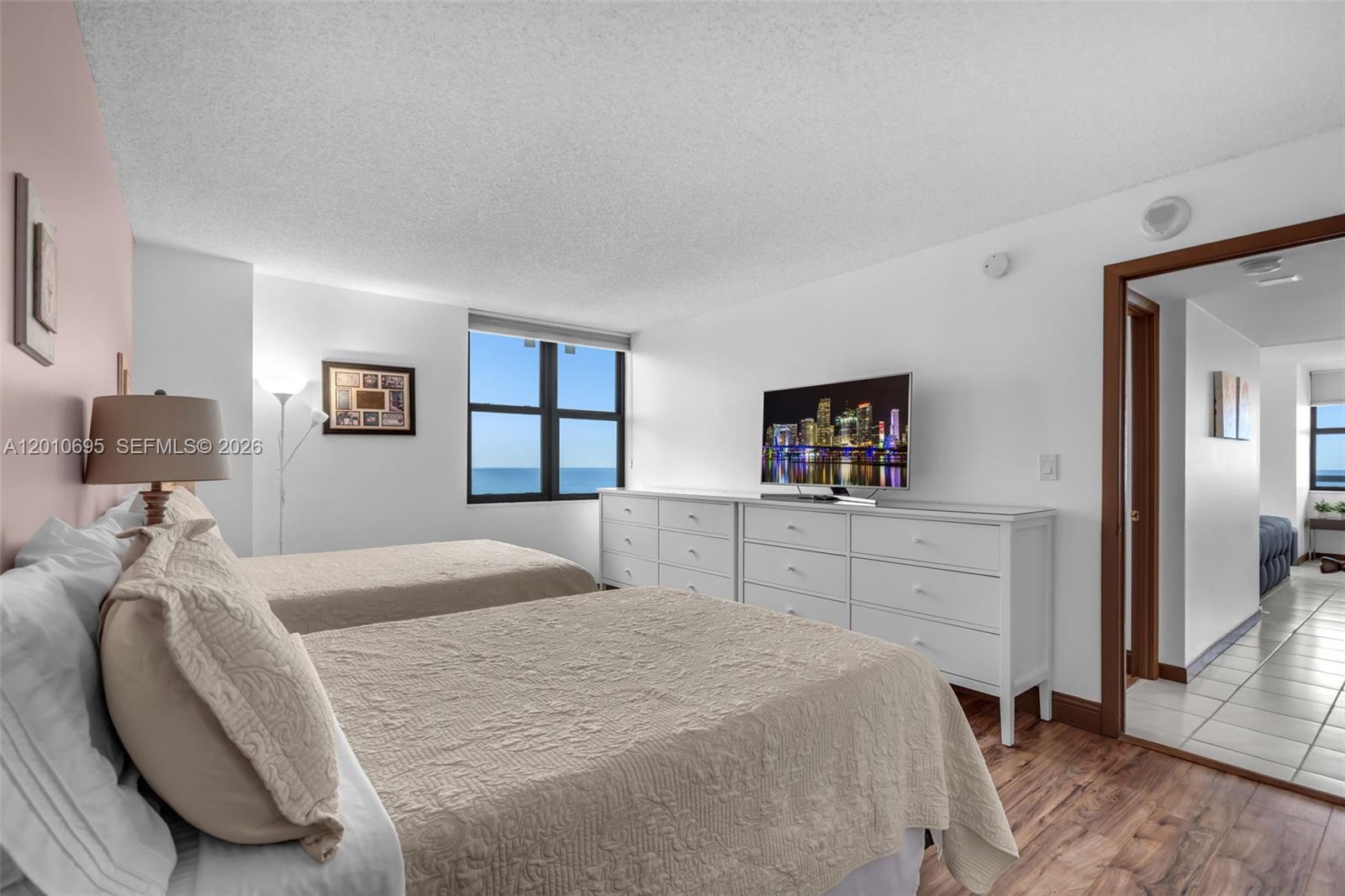 2555 Collins Ave #2401 Miami Beach, FL 33140