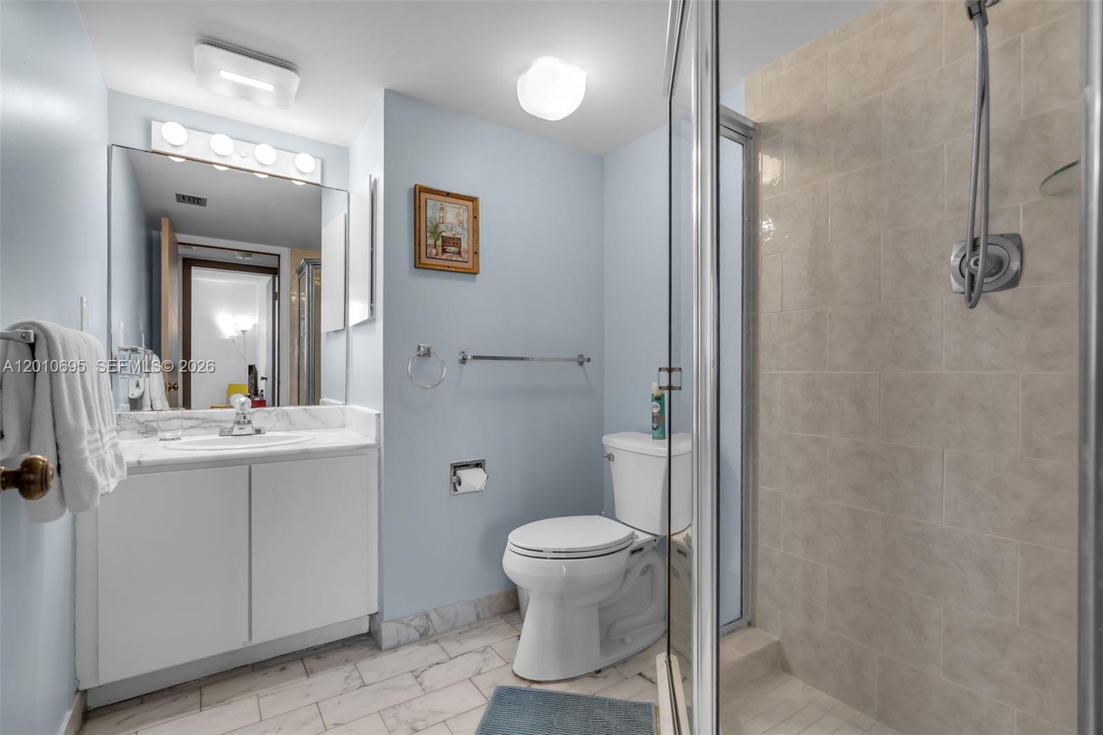 2555 Collins Ave #2401 Miami Beach, FL 33140