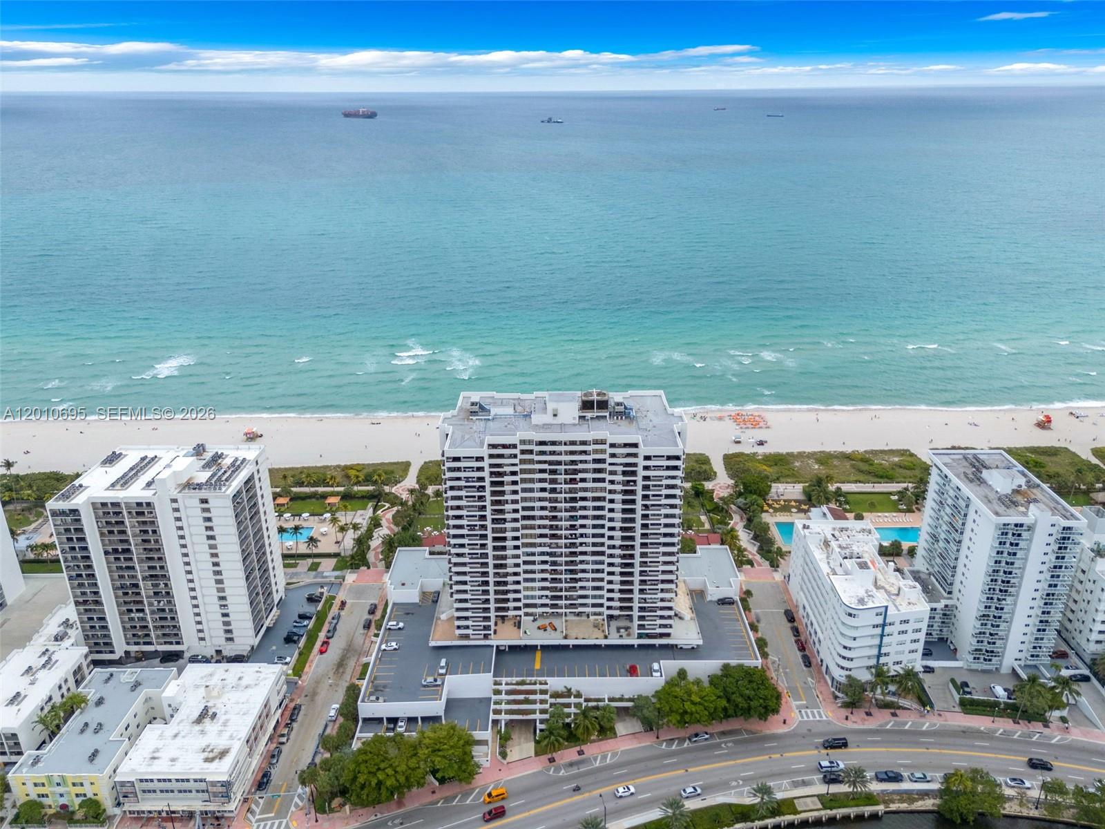 2555 Collins Ave #2401 Miami Beach, FL 33140