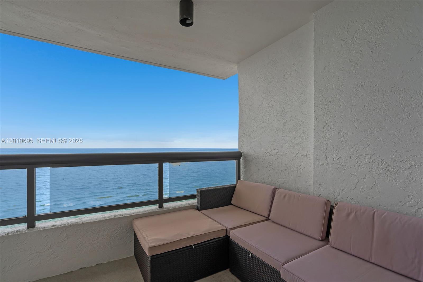 2555 Collins Ave #2401 Miami Beach, FL 33140