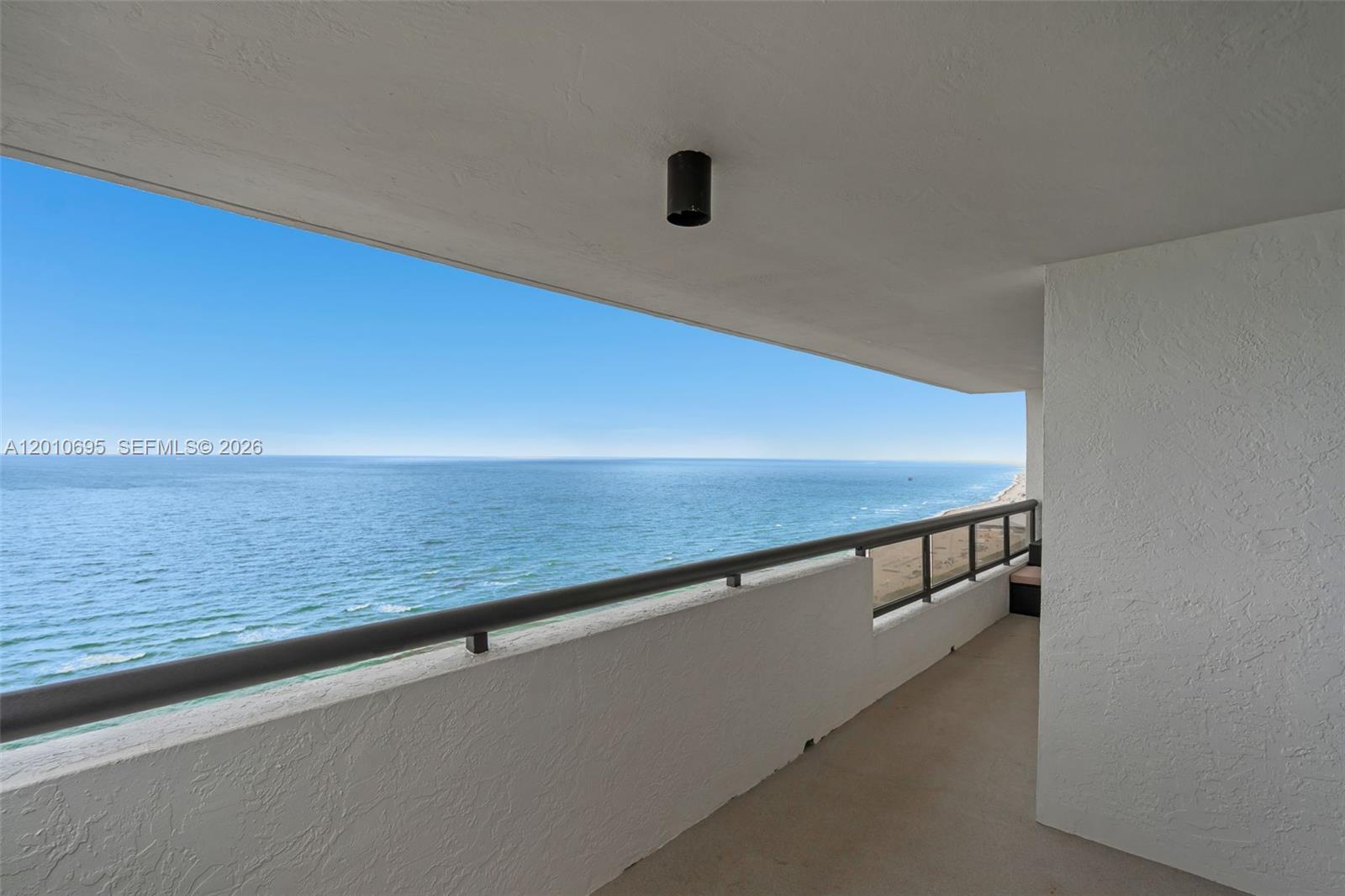2555 Collins Ave #2401 Miami Beach, FL 33140