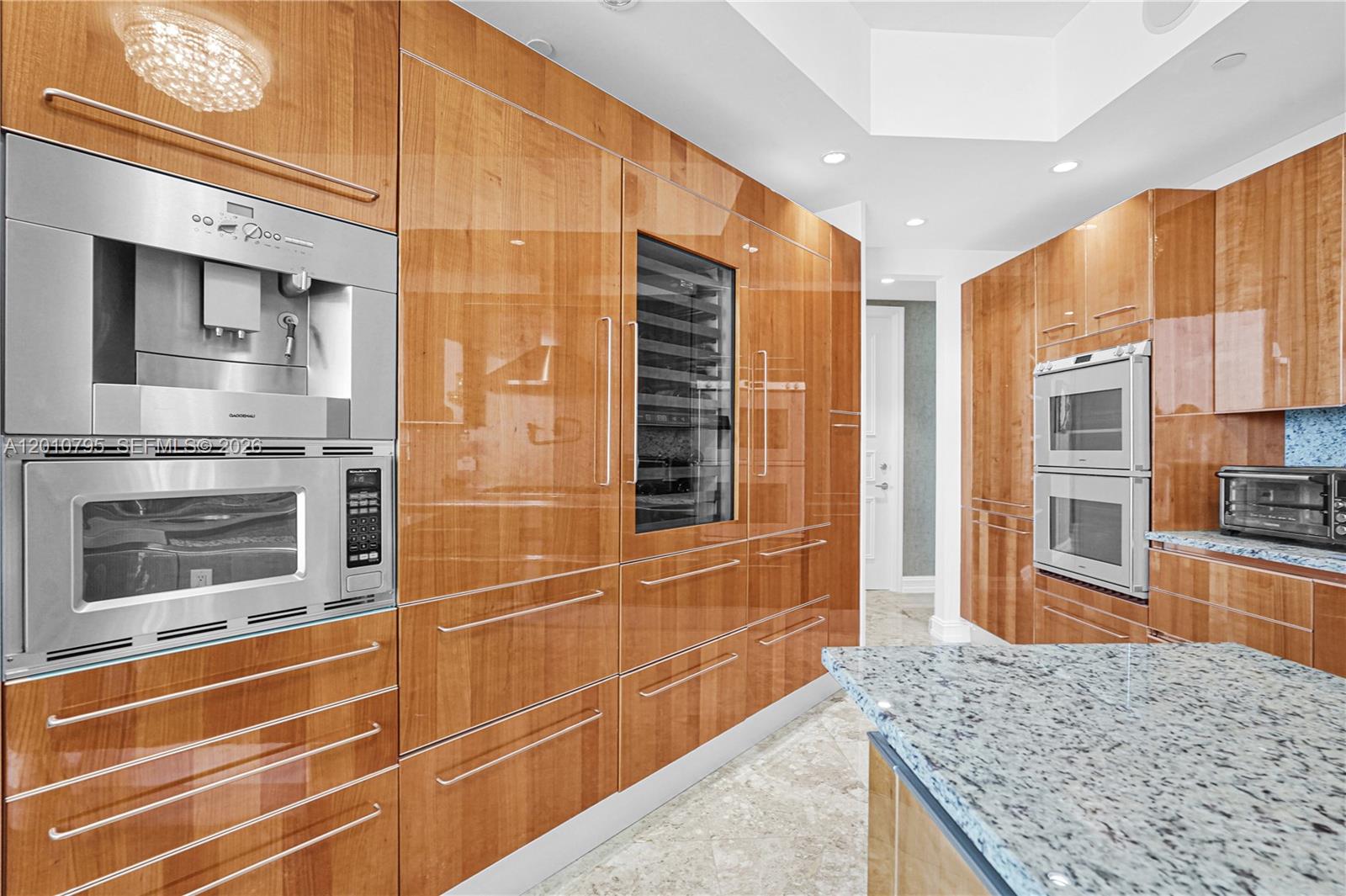 16051 Collins Ave #504 Sunny Isles Beach, FL 33160