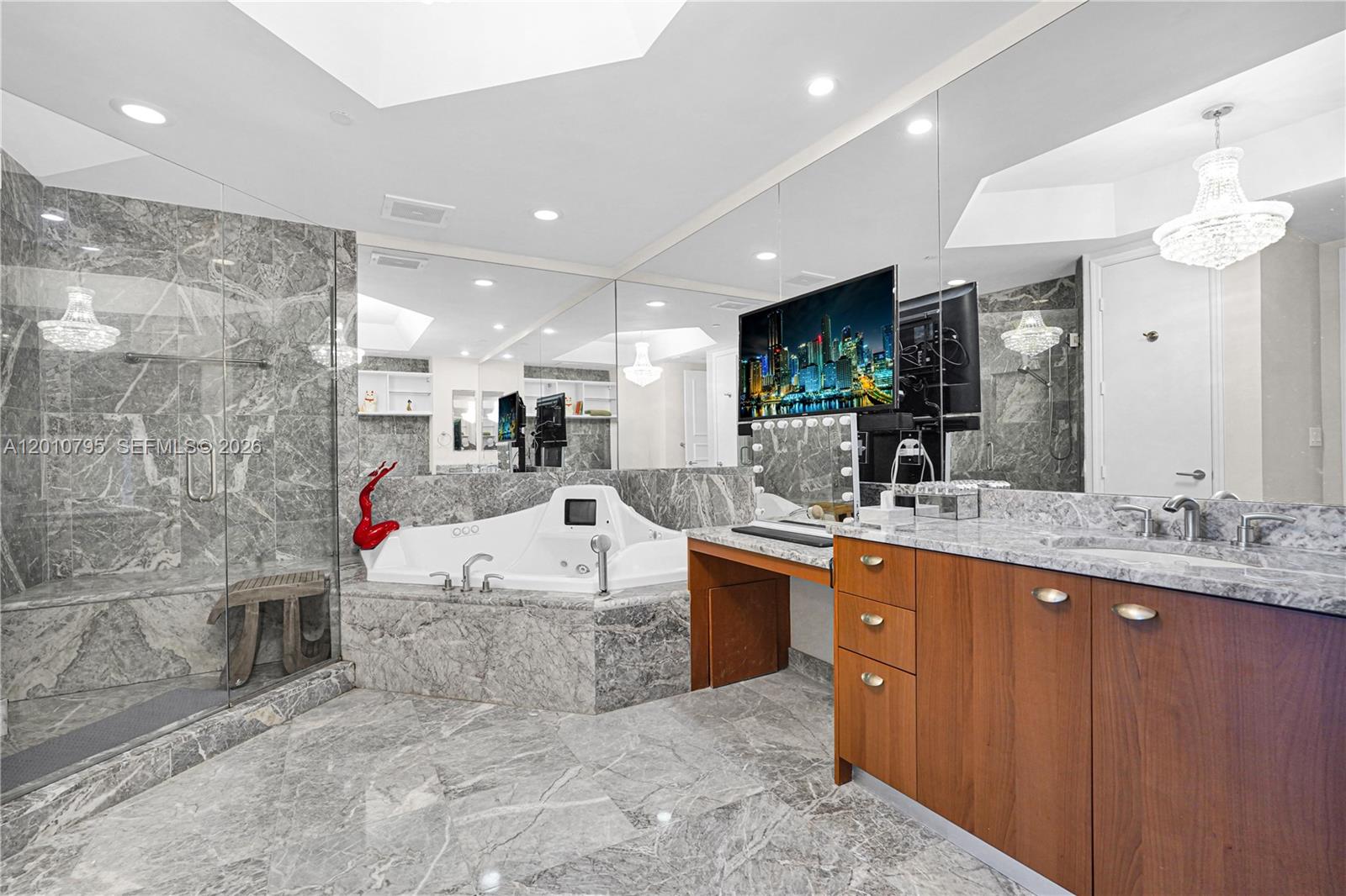 16051 Collins Ave #504 Sunny Isles Beach, FL 33160