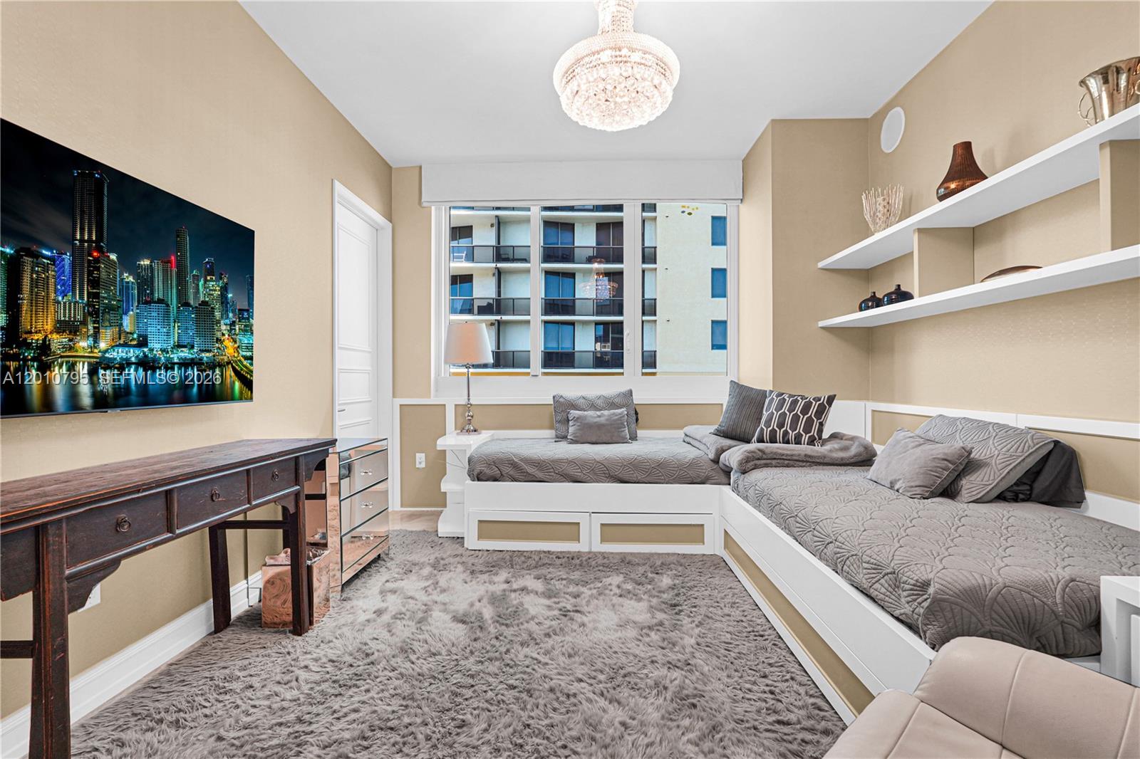 16051 Collins Ave #504 Sunny Isles Beach, FL 33160