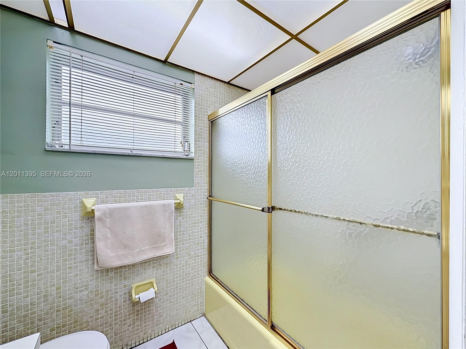 330 SE 2nd St #305E Hallandale Beach, FL 33009