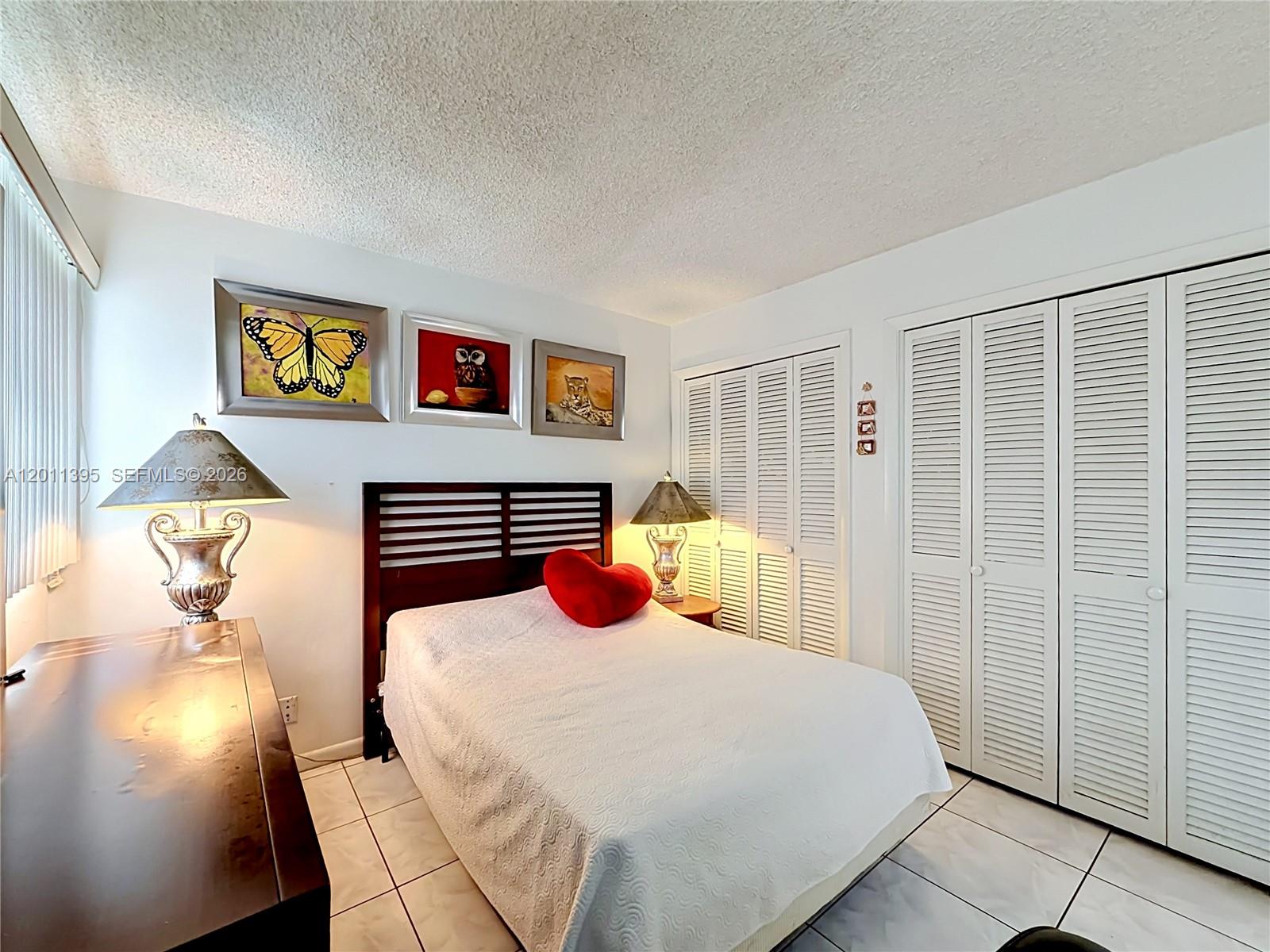 330 SE 2nd St #305E Hallandale Beach, FL 33009