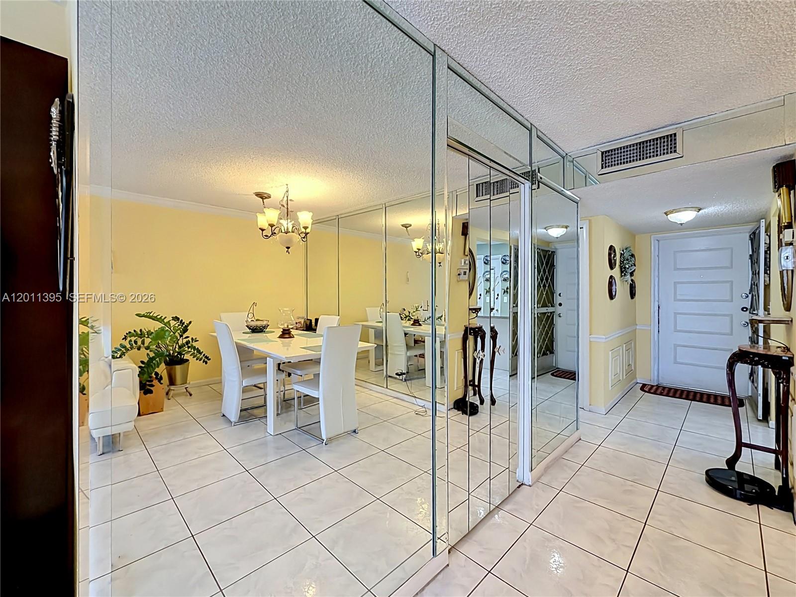 330 SE 2nd St #305E Hallandale Beach, FL 33009