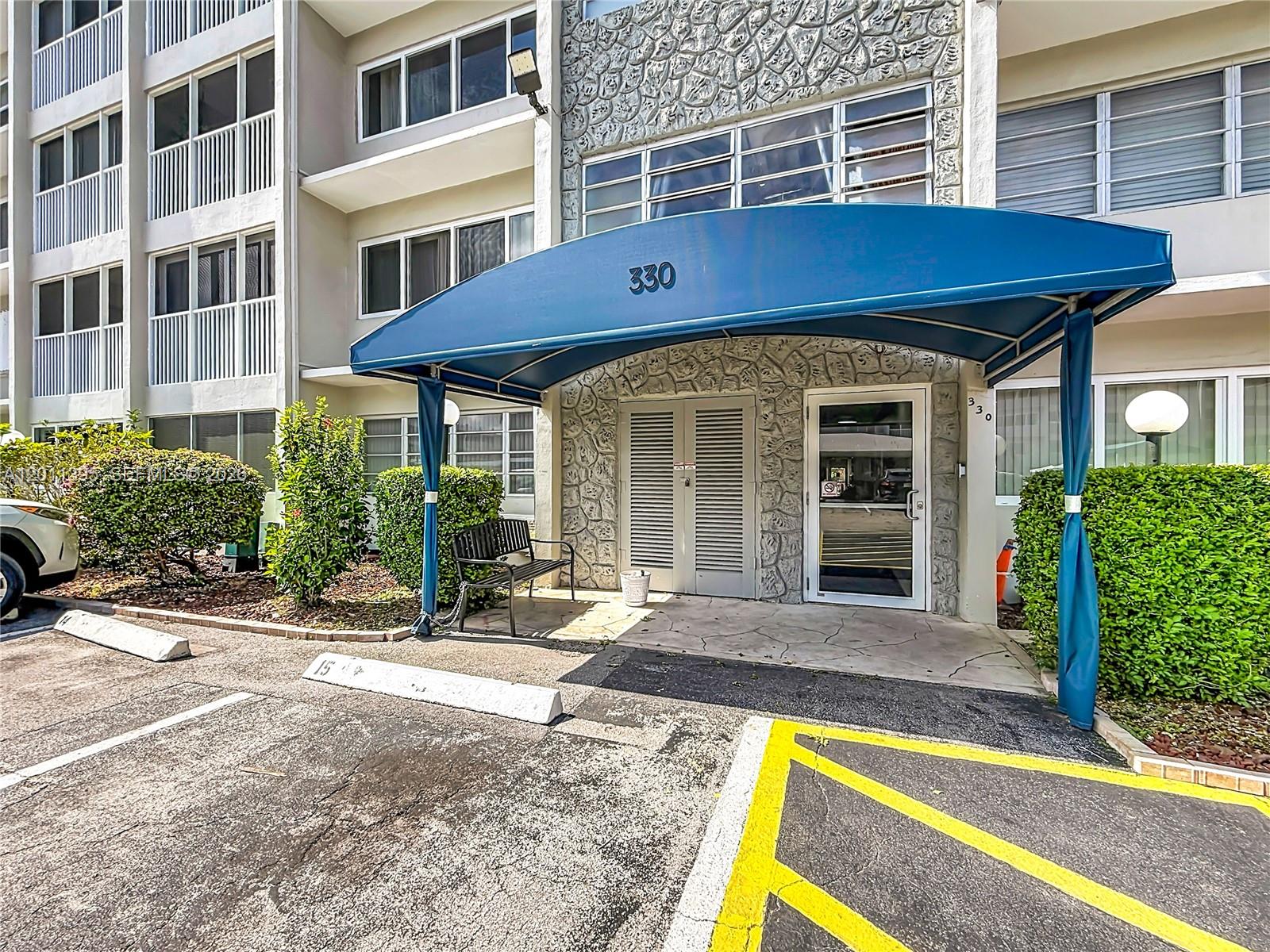330 SE 2nd St #305E Hallandale Beach, FL 33009