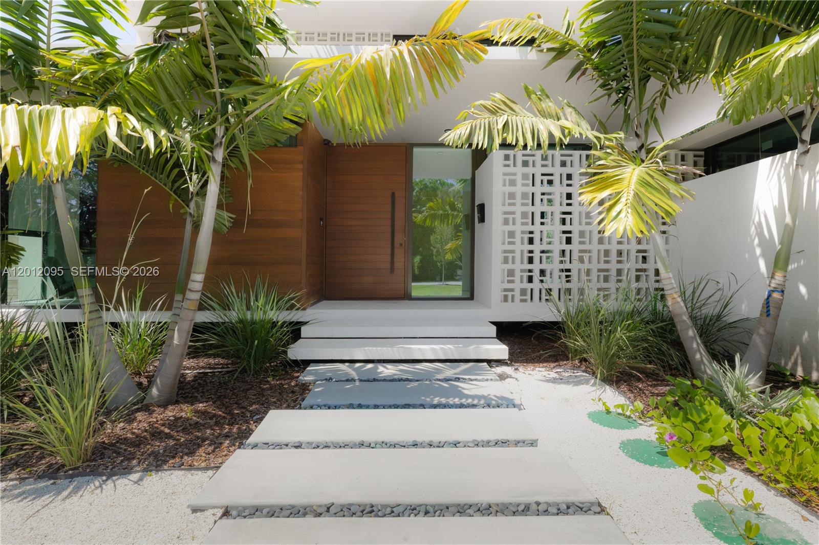 Undisclosed Address Miami Shores, FL 33138