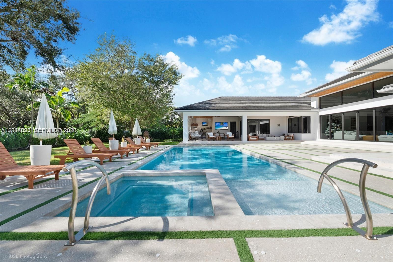 7830 SW 117th St Pinecrest, FL 33156
