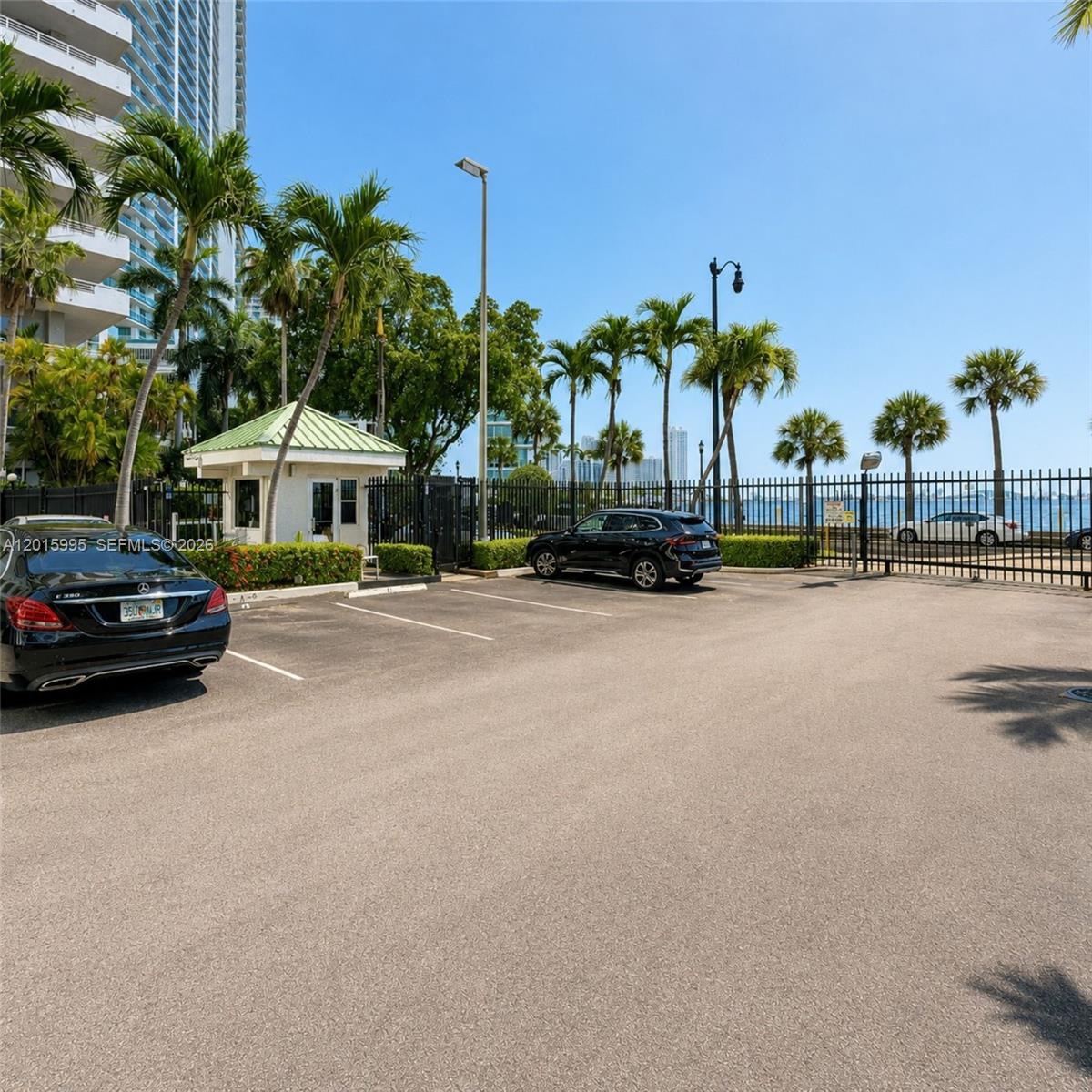 1408 Brickell Bay Dr #1104 Miami, FL 33131
