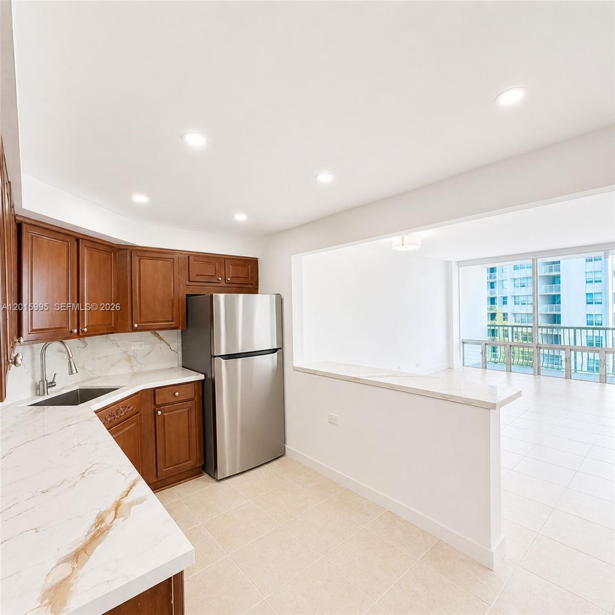 1408 Brickell Bay Dr #1104 Miami, FL 33131
