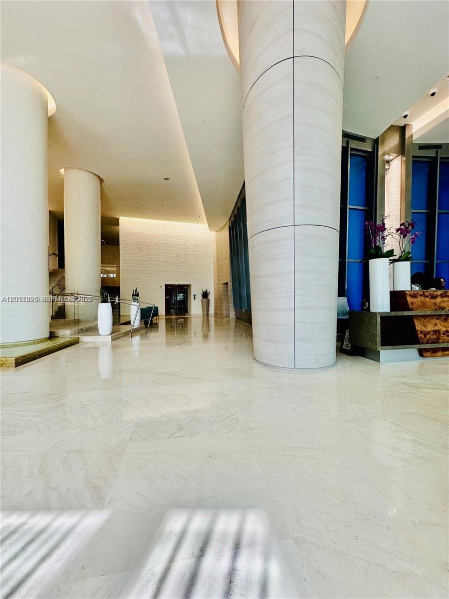 image Trump Royale14