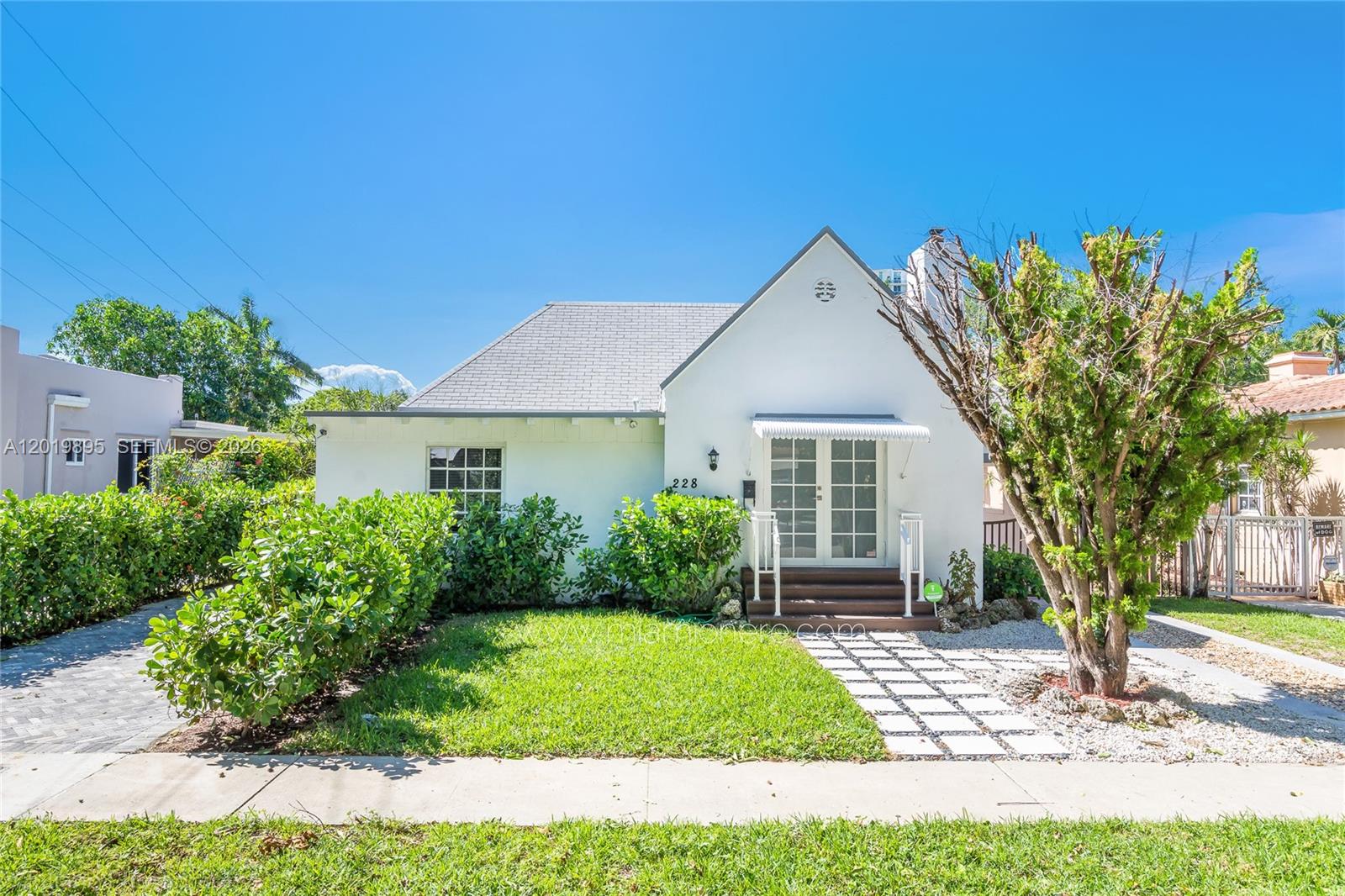 228 SW 23rd Rd #FRONT Miami, FL 33129