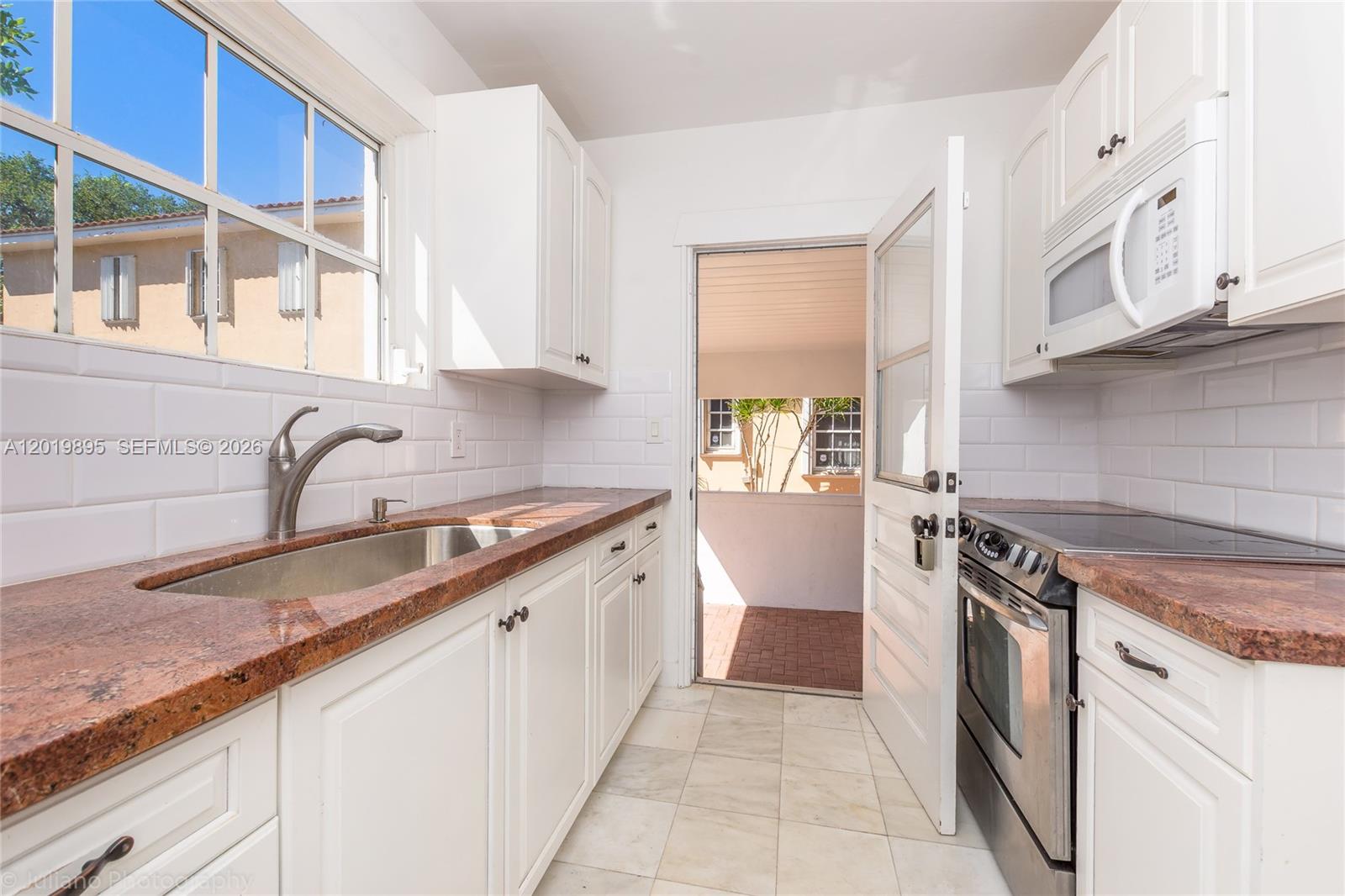 228 SW 23rd Rd #FRONT Miami, FL 33129