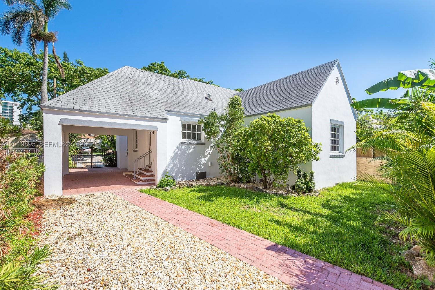 228 SW 23rd Rd #FRONT Miami, FL 33129