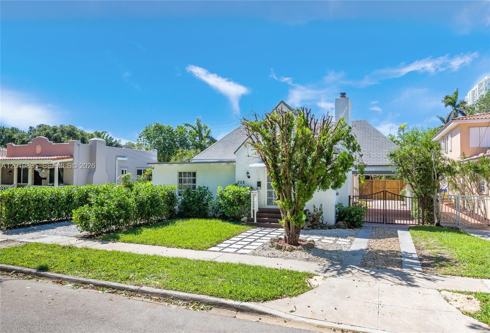 228 SW 23rd Rd #FRONT Miami, FL 33129