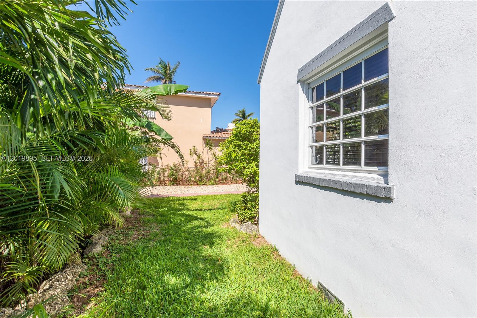 228 SW 23rd Rd #FRONT Miami, FL 33129