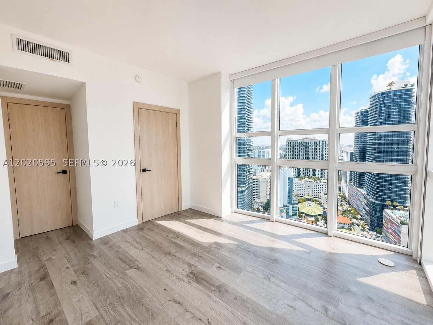 image The Plaza on Brickell West6