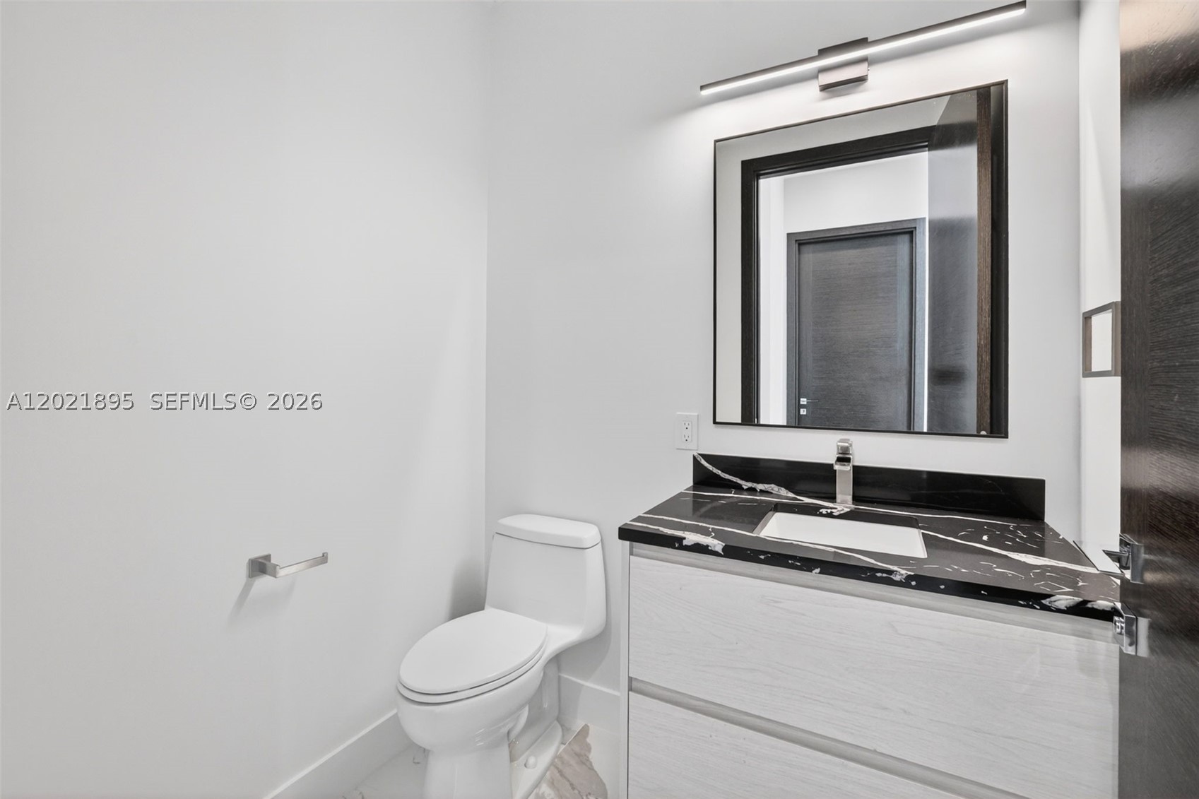 2751 NE 22nd Ct Pompano Beach, FL 33062