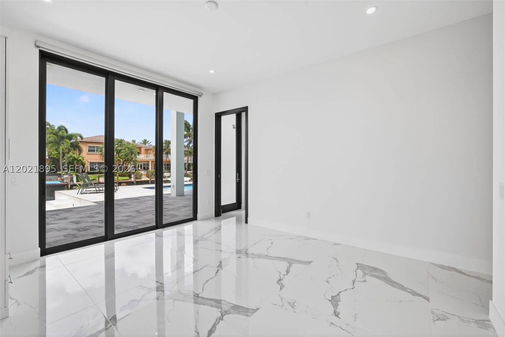2751 NE 22nd Ct Pompano Beach, FL 33062