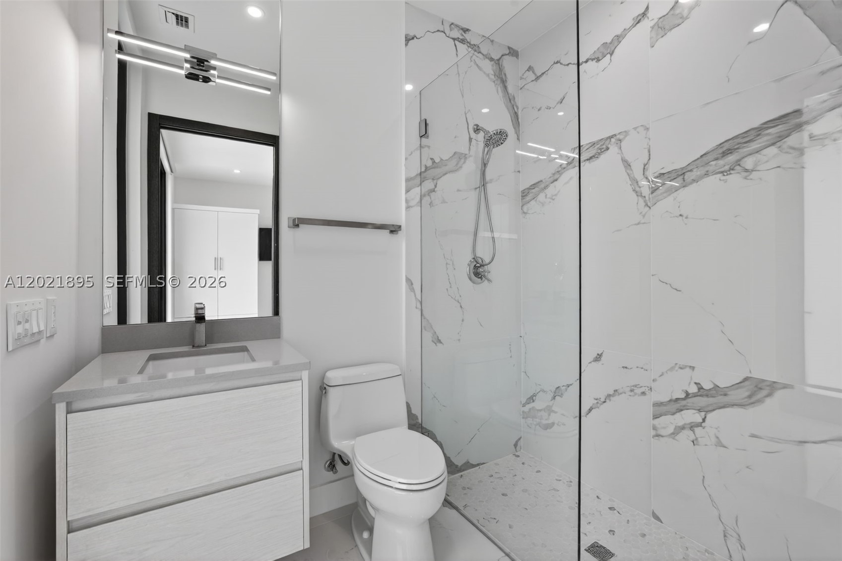 2751 NE 22nd Ct Pompano Beach, FL 33062