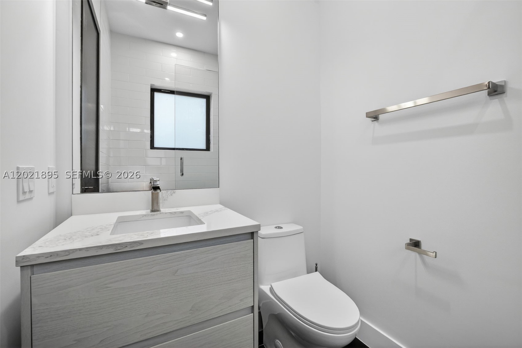2751 NE 22nd Ct Pompano Beach, FL 33062