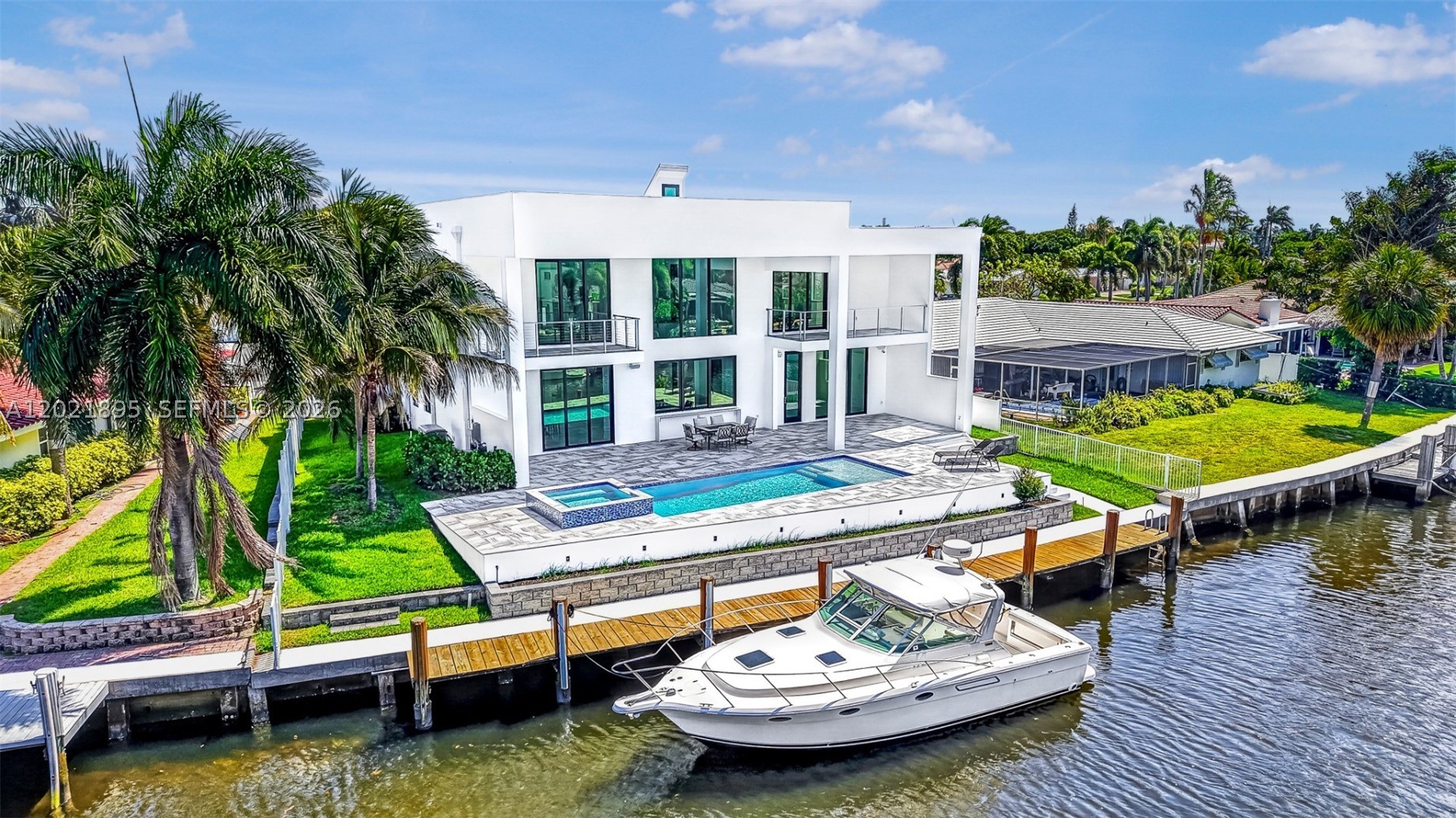 2751 NE 22nd Ct Pompano Beach, FL 33062