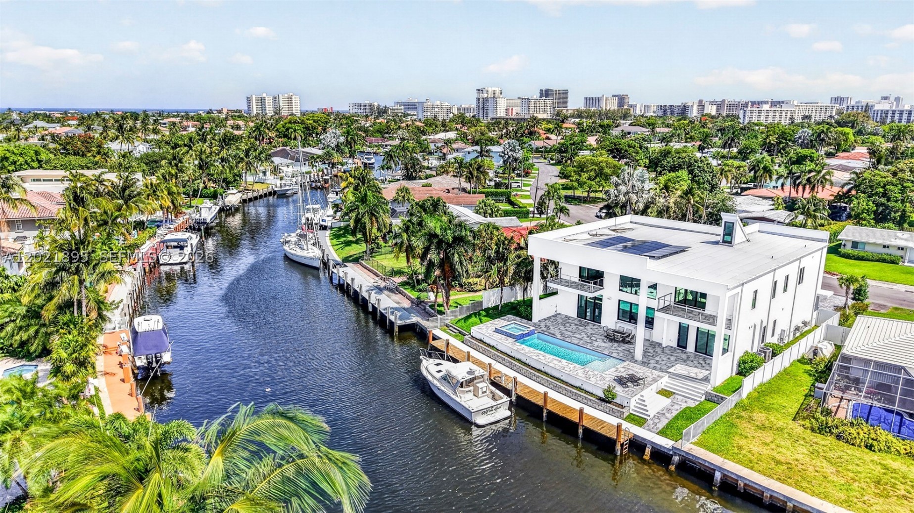 2751 NE 22nd Ct Pompano Beach, FL 33062