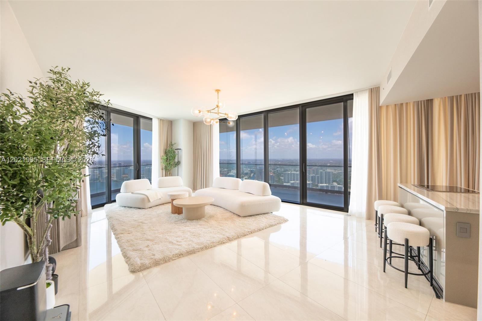 18975 Collins Ave #5205 Sunny Isles Beach, FL 33160