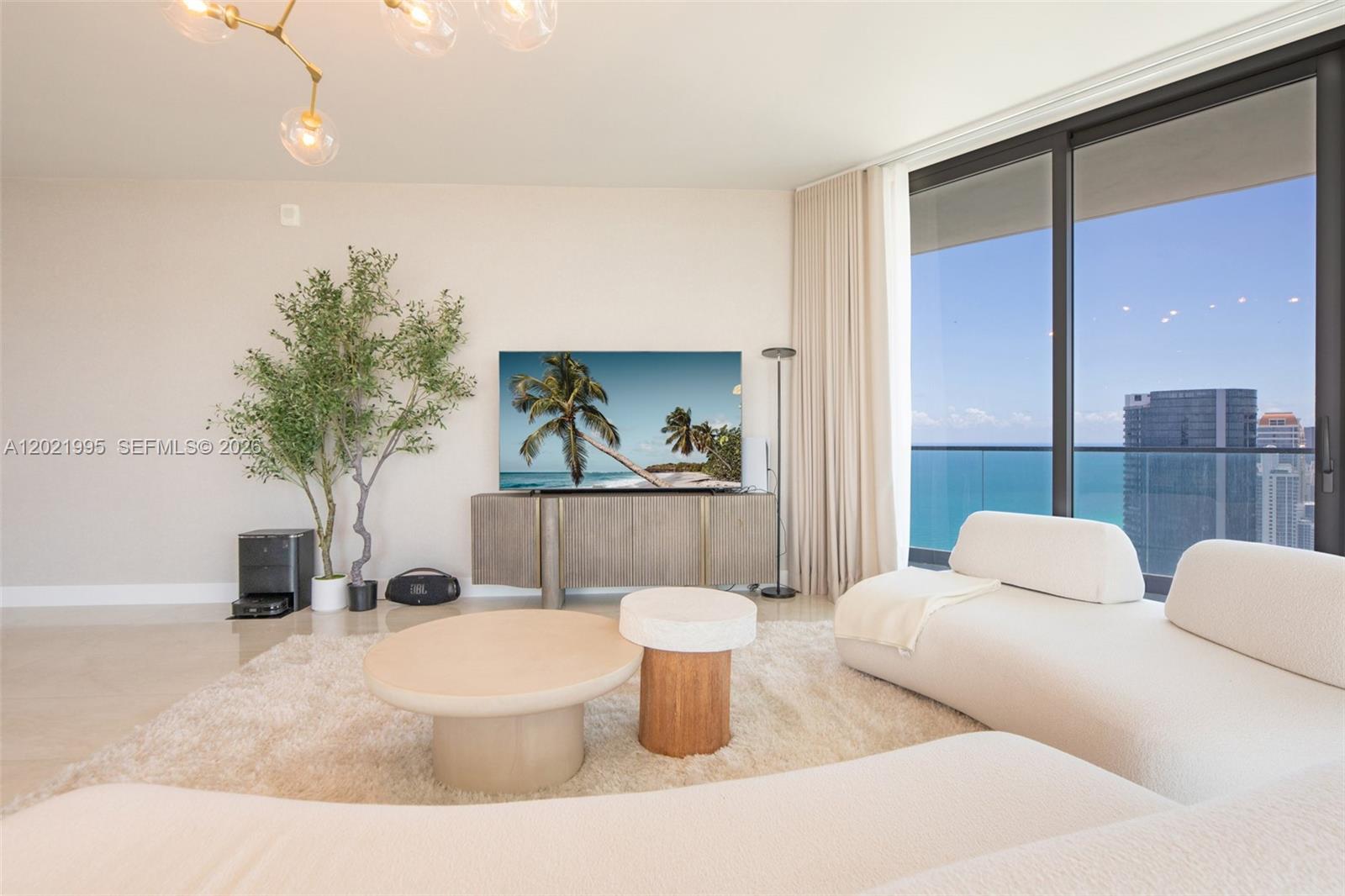 18975 Collins Ave #5205 Sunny Isles Beach, FL 33160