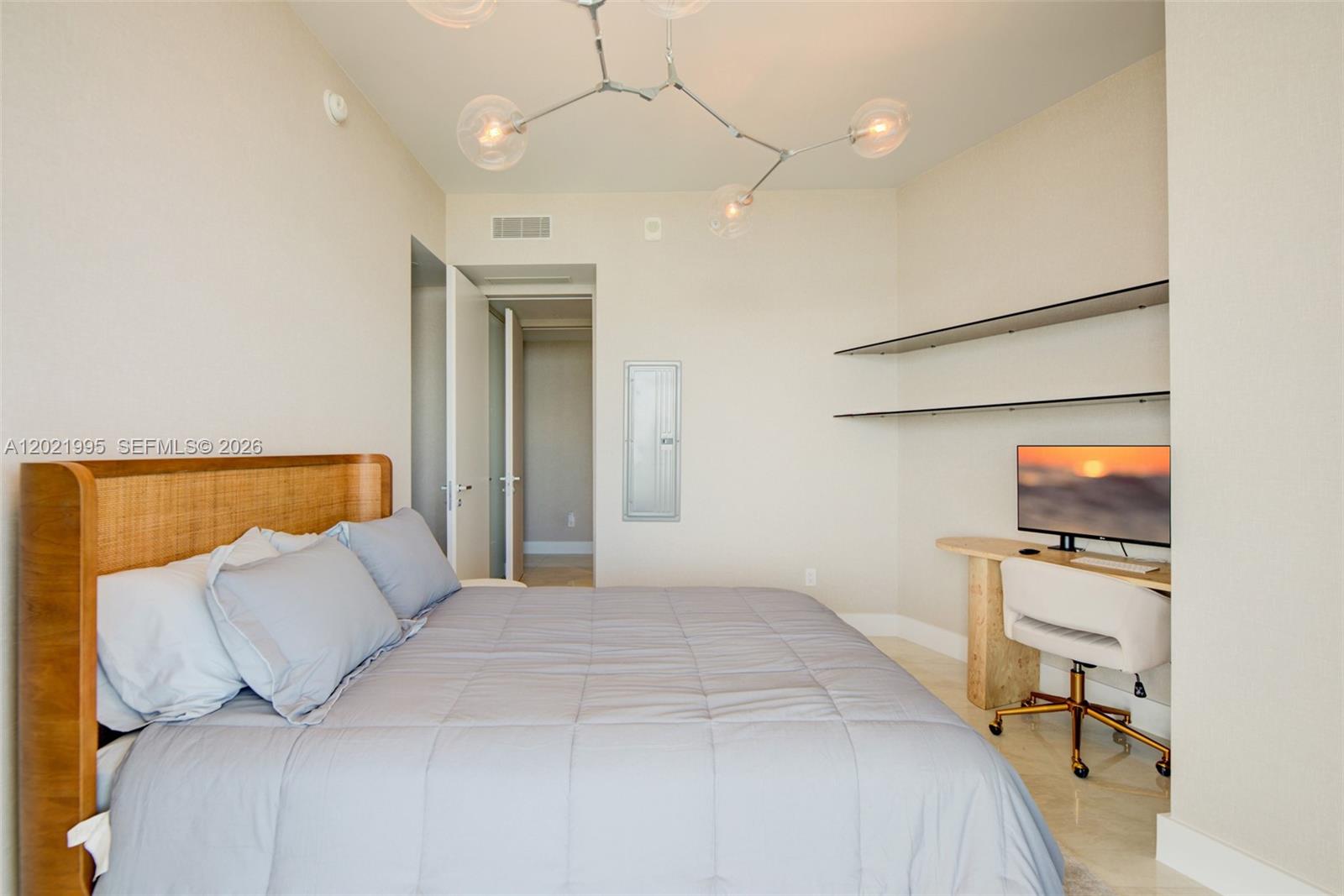 18975 Collins Ave #5205 Sunny Isles Beach, FL 33160
