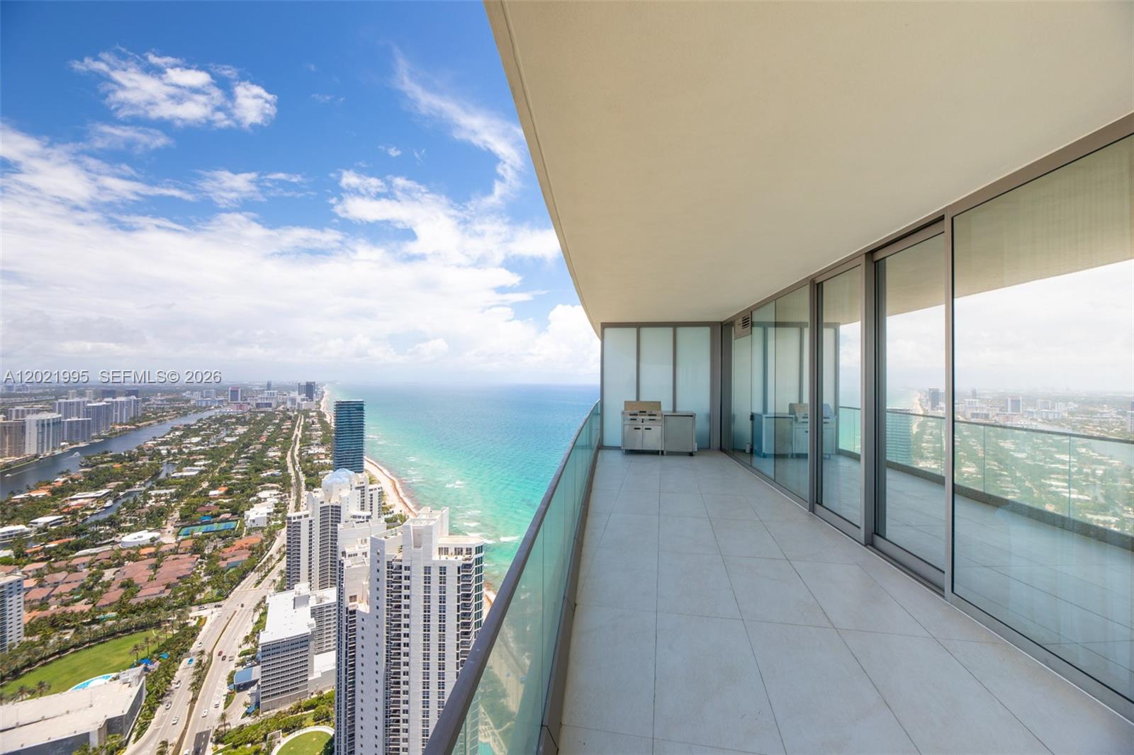 18975 Collins Ave #5205 Sunny Isles Beach, FL 33160