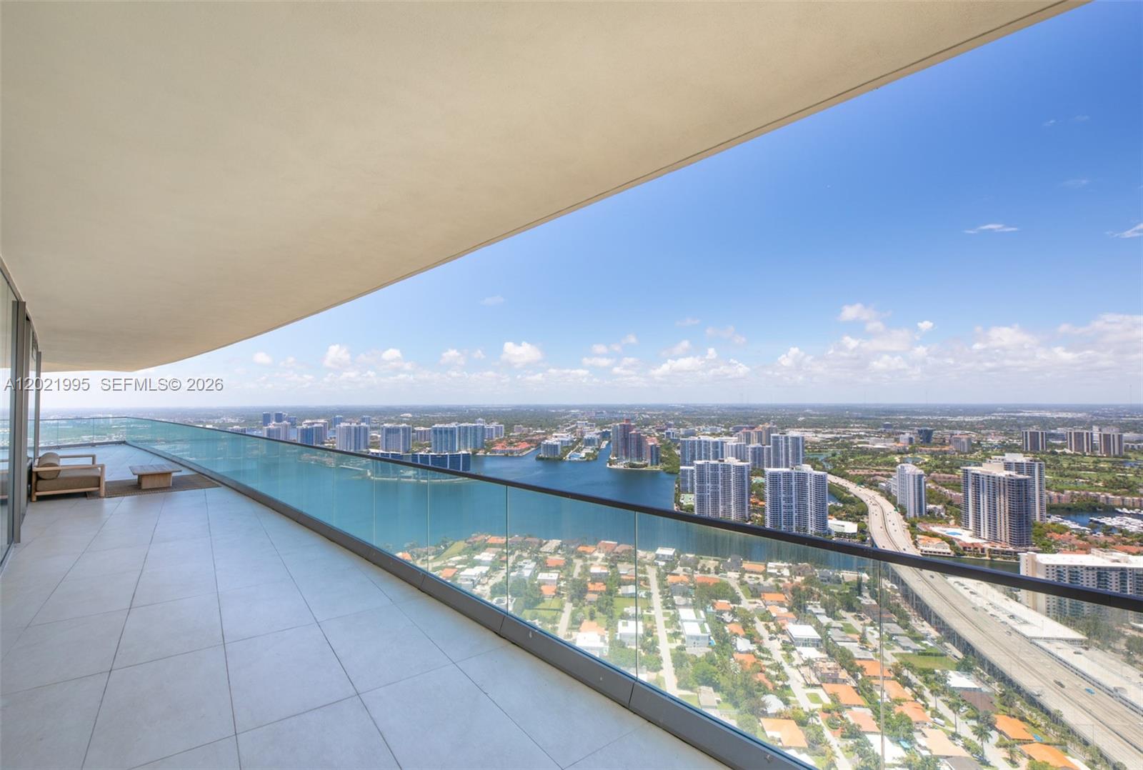 18975 Collins Ave #5205 Sunny Isles Beach, FL 33160