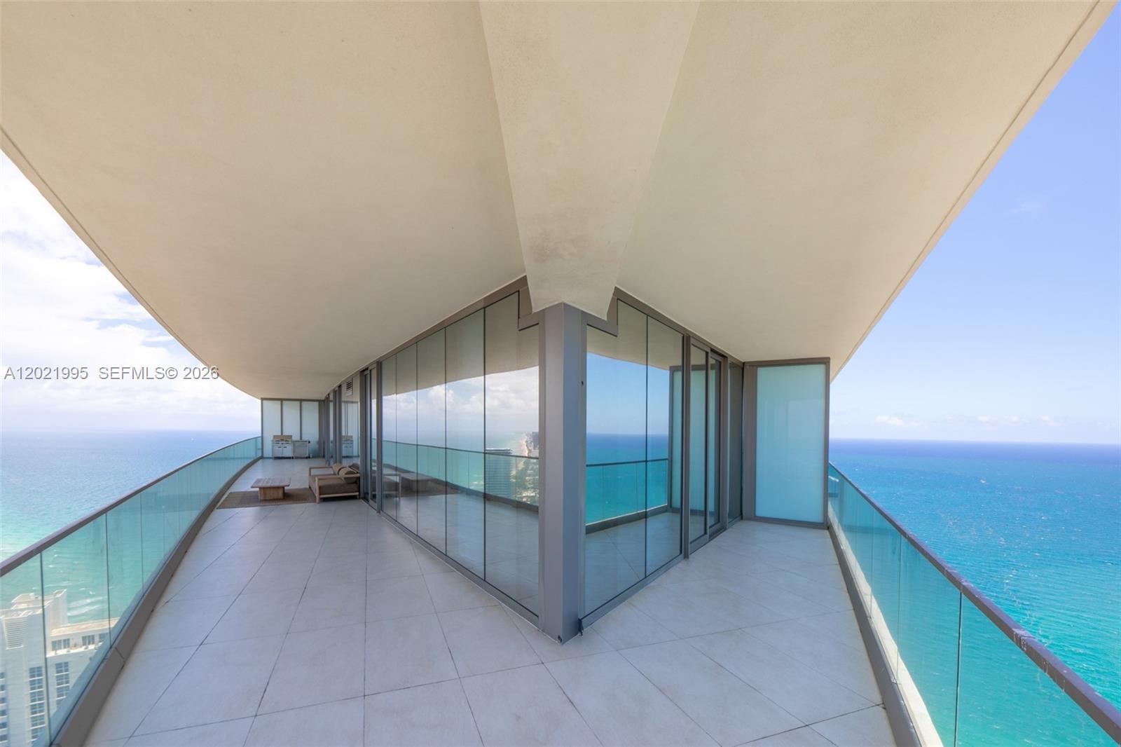 18975 Collins Ave #5205 Sunny Isles Beach, FL 33160