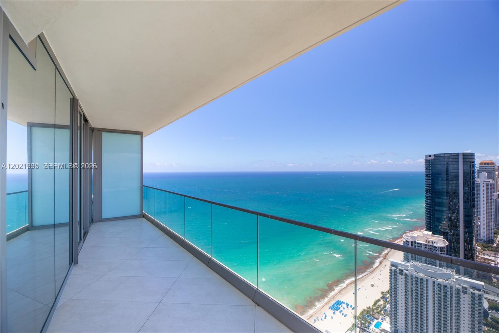 18975 Collins Ave #5205 Sunny Isles Beach, FL 33160