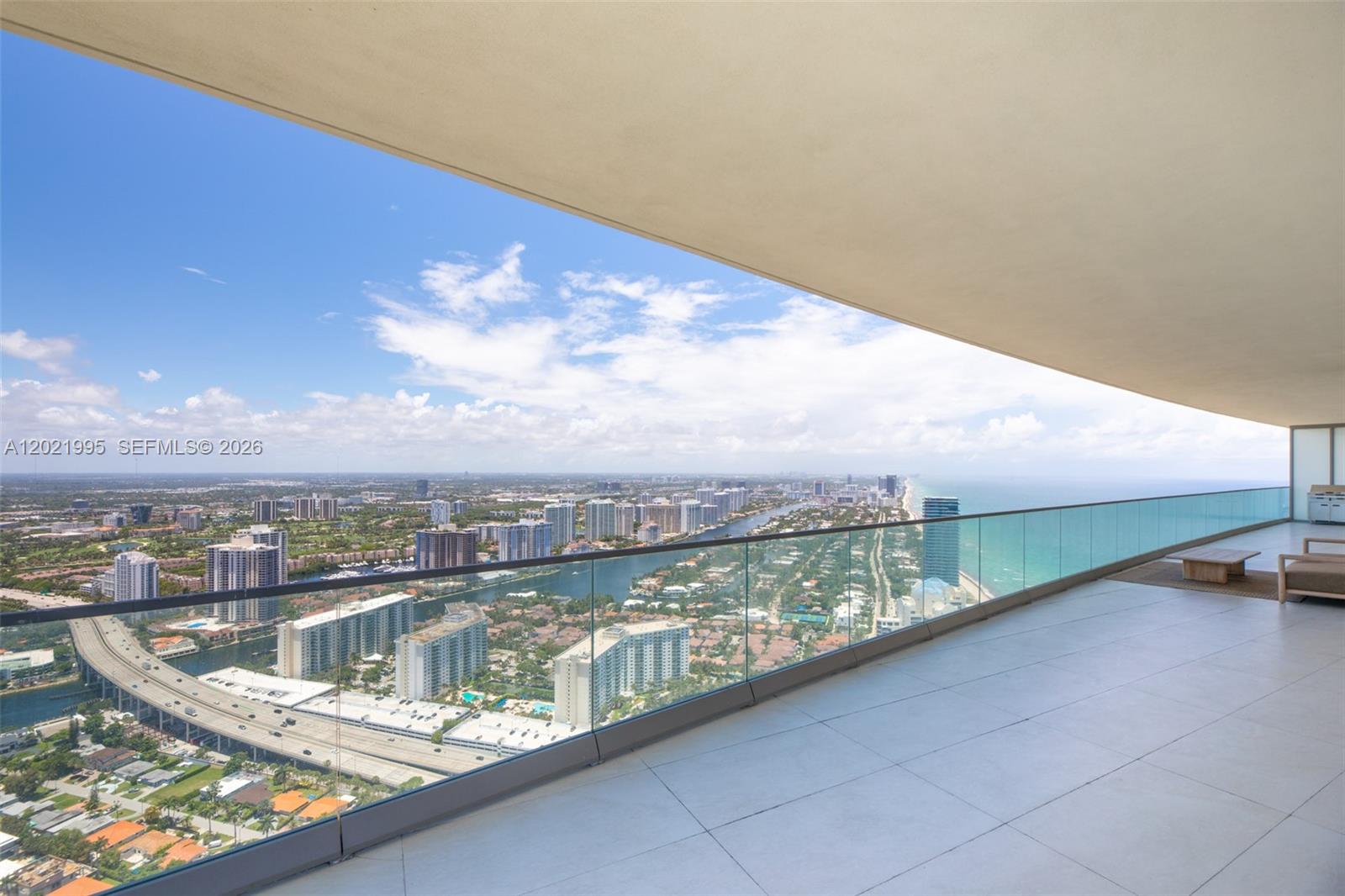 18975 Collins Ave #5205 Sunny Isles Beach, FL 33160
