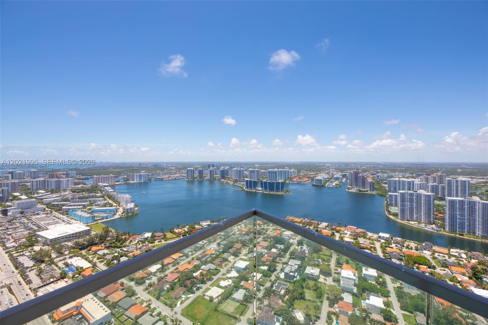 18975 Collins Ave #5205 Sunny Isles Beach, FL 33160