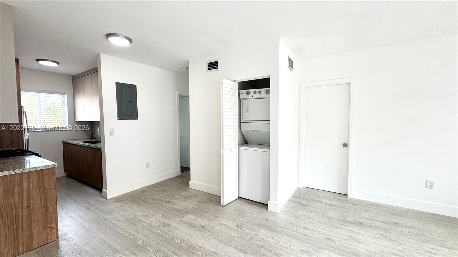 660 Lenox Ave #3