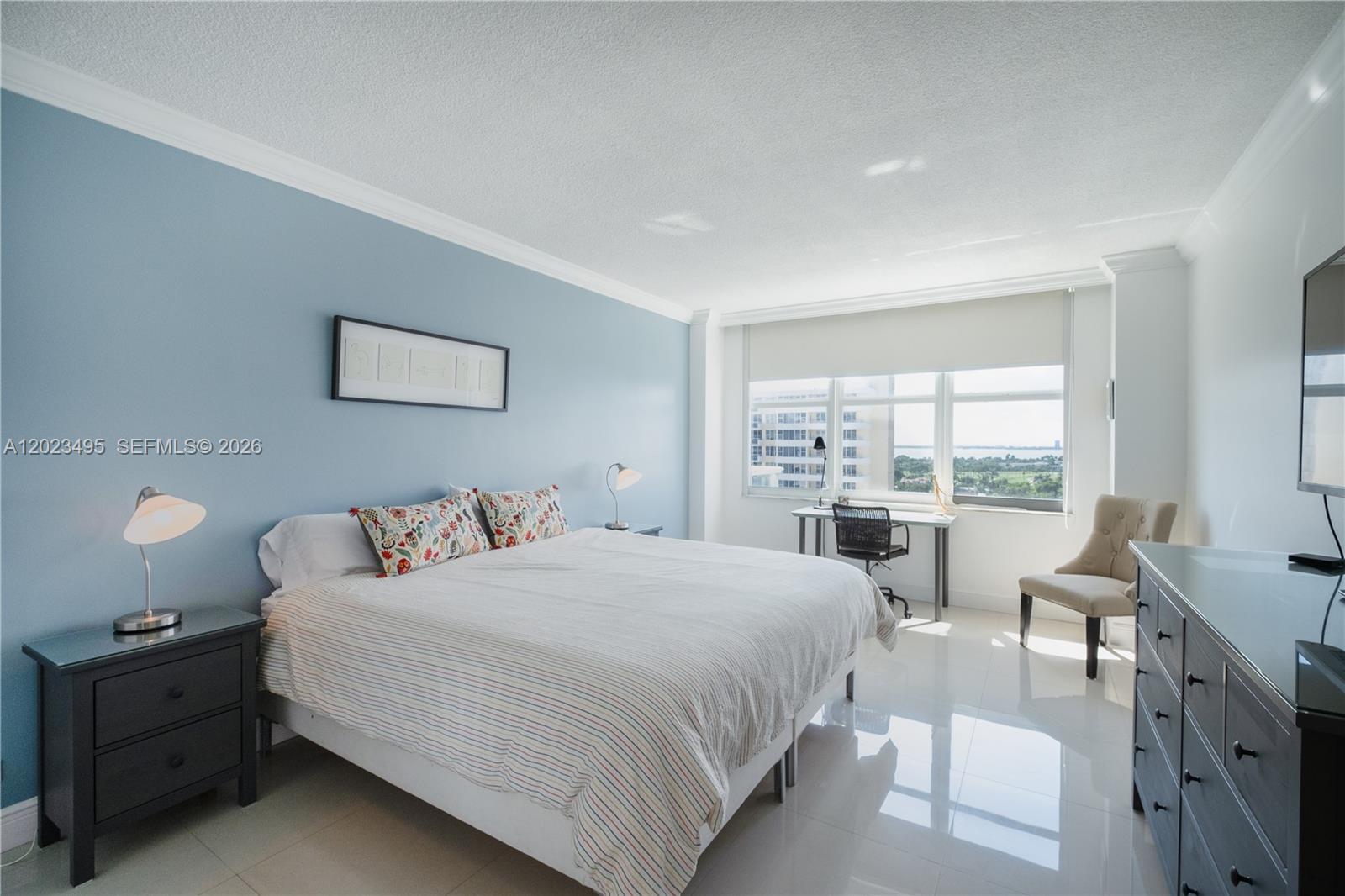 5601 Collins Ave #1420 Miami Beach, FL 33140