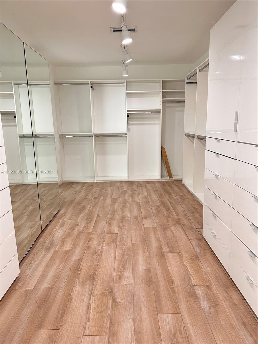 181 Island Dr Key Biscayne, FL 33149