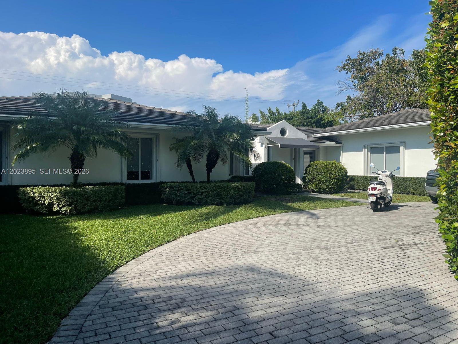 181 Island Dr Key Biscayne, FL 33149