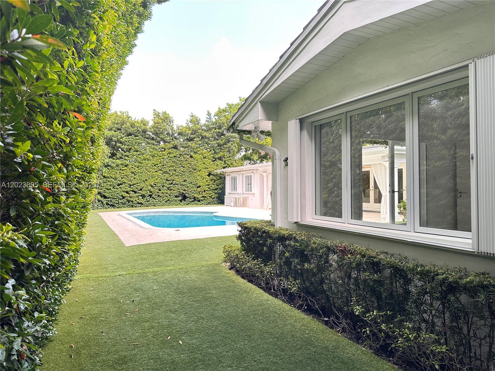 181 Island Dr Key Biscayne, FL 33149