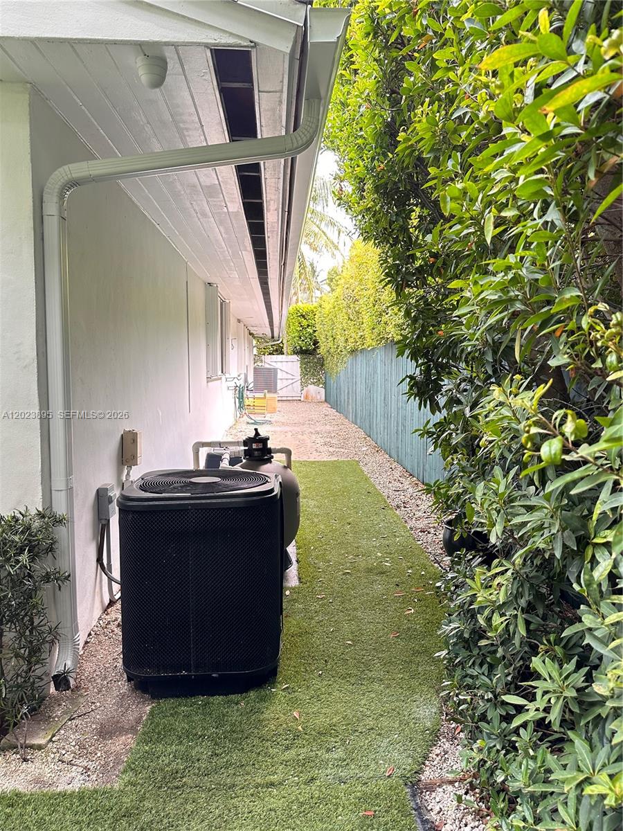 181 Island Dr Key Biscayne, FL 33149