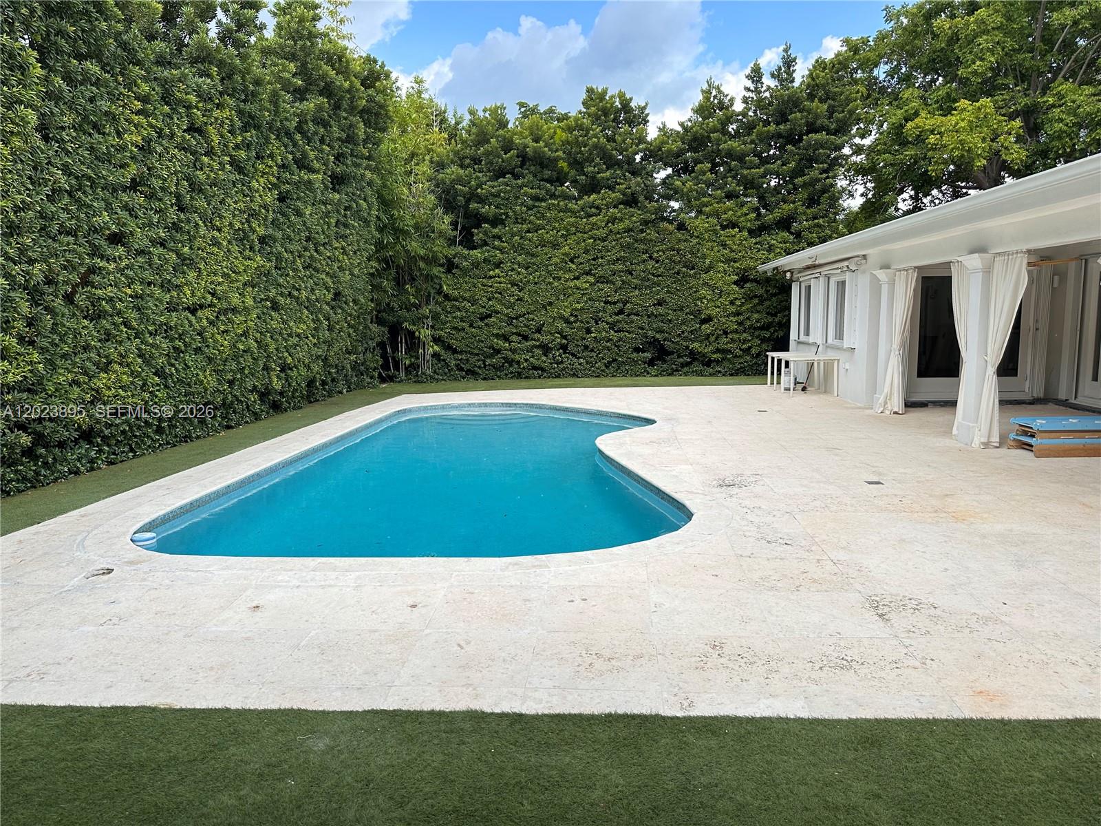 181 Island Dr Key Biscayne, FL 33149