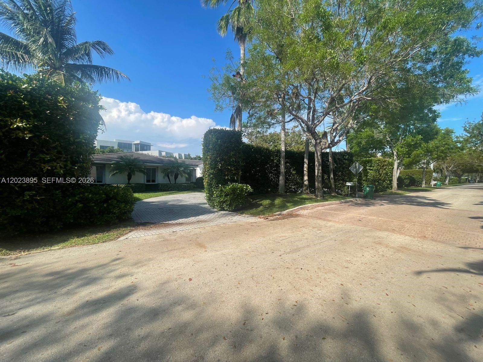 181 Island Dr Key Biscayne, FL 33149
