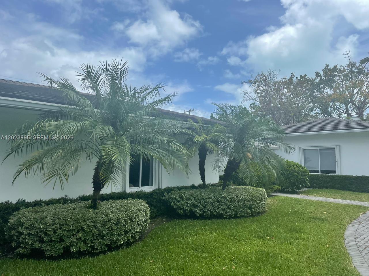 181 Island Dr Key Biscayne, FL 33149