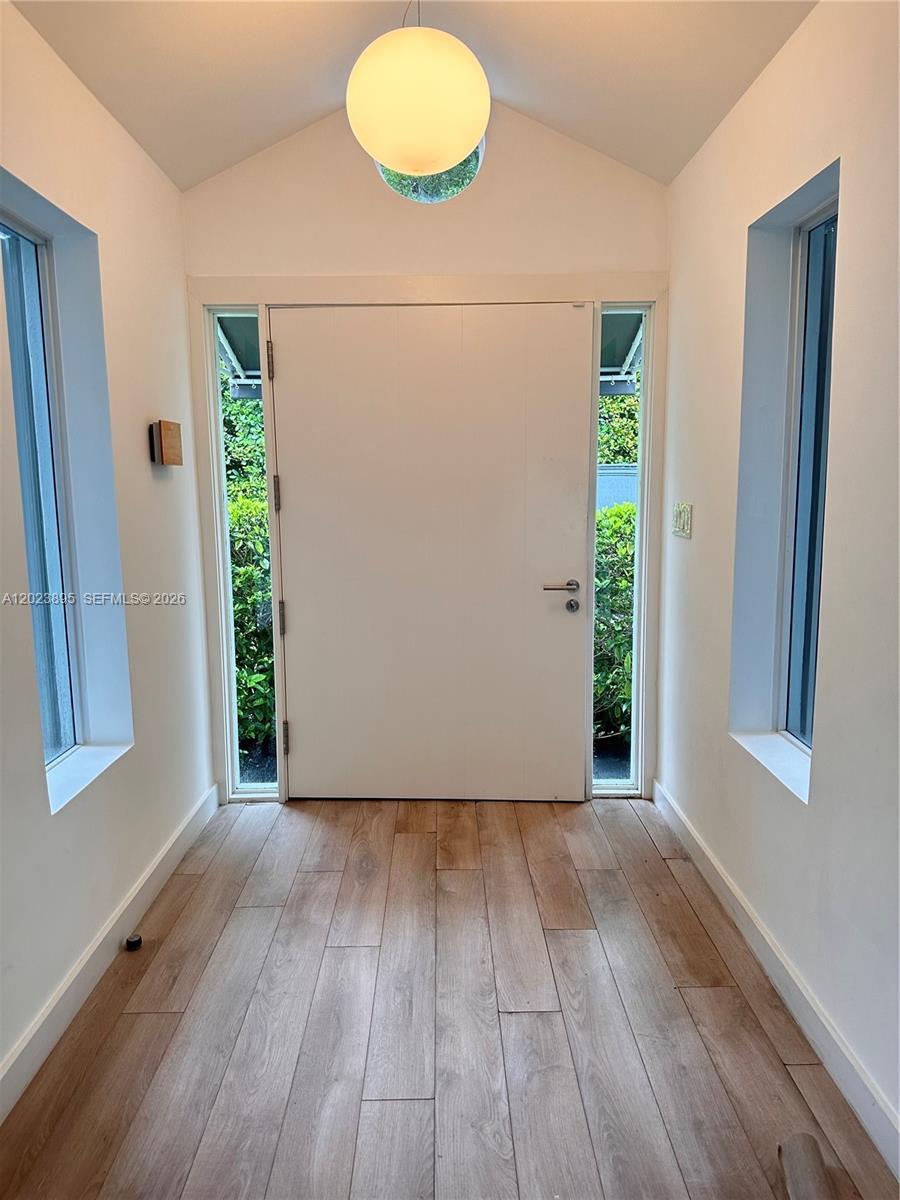 181 Island Dr Key Biscayne, FL 33149