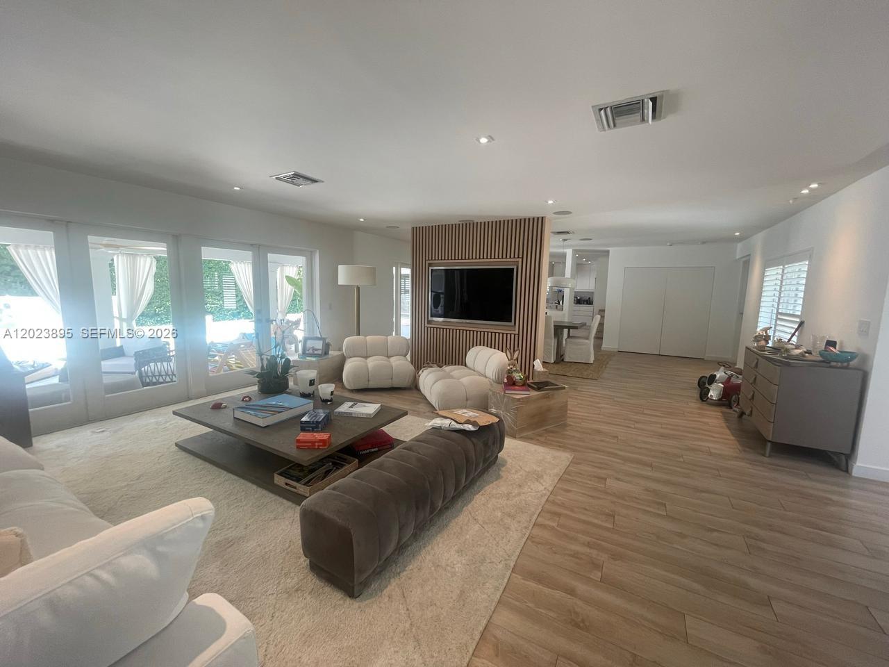 181 Island Dr Key Biscayne, FL 33149