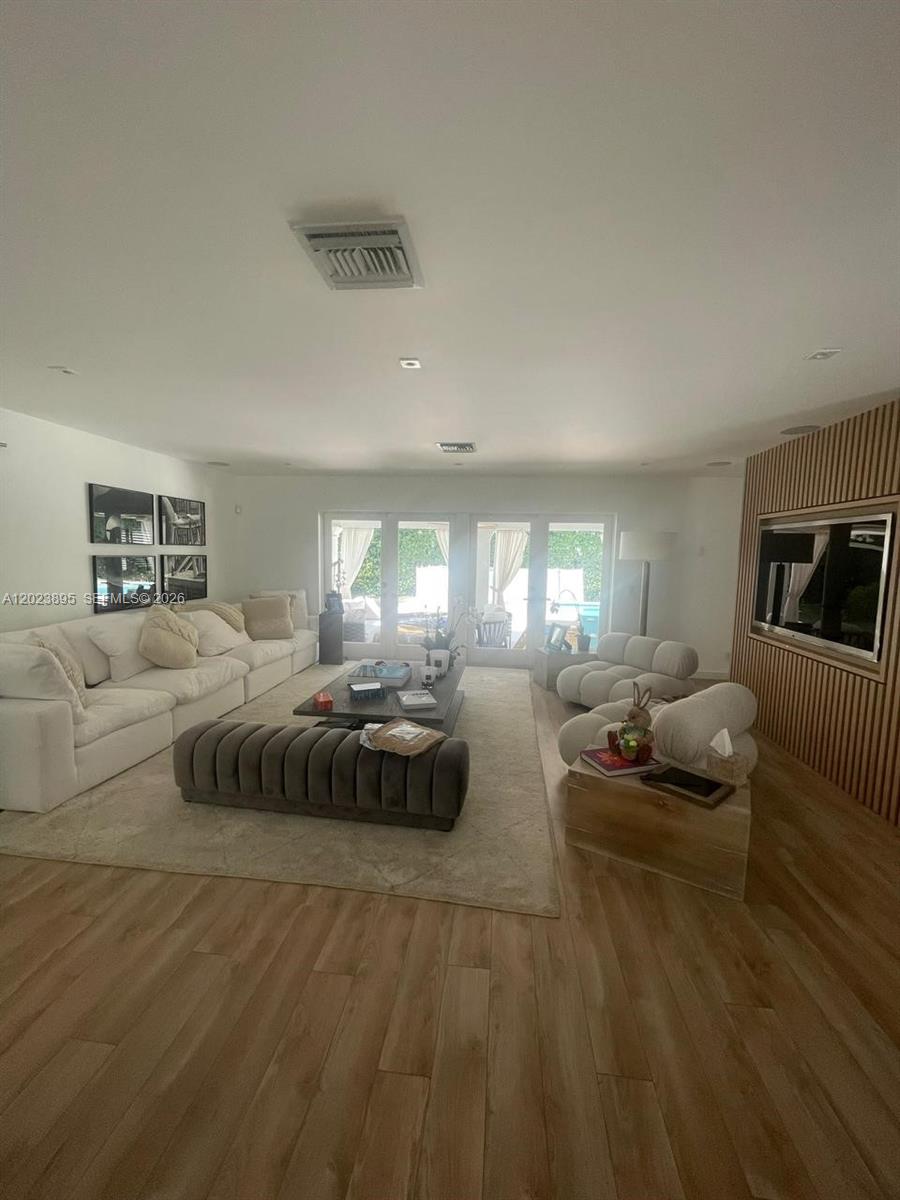181 Island Dr Key Biscayne, FL 33149